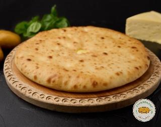 Осетинский пирог с картошкой и сыром