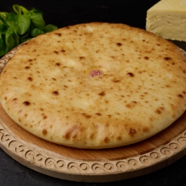 Осетинский пирог с курицей и сыром