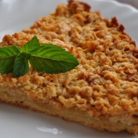 Песочный пирог с яблоком