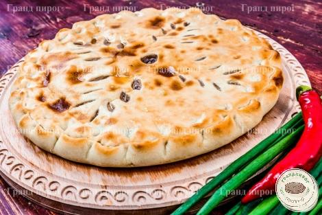 Осетинский пирог с бараниной и говядиной